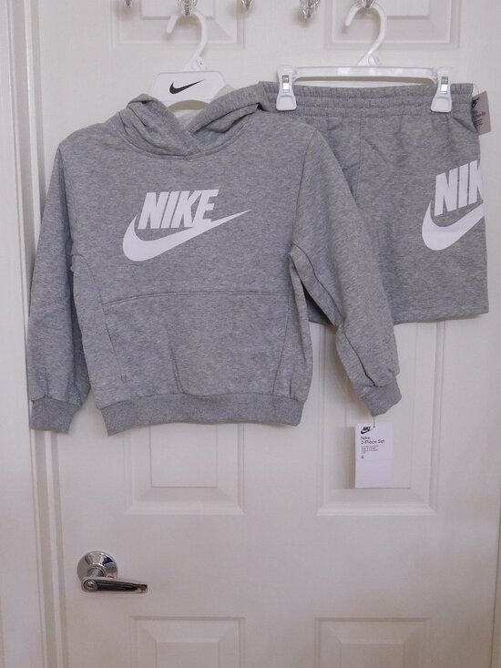 NWT 3pc Nike Gray Hooded Sweatshirt Baseball Shirt & Shorts Set sz 6 - Picture 2 of 2